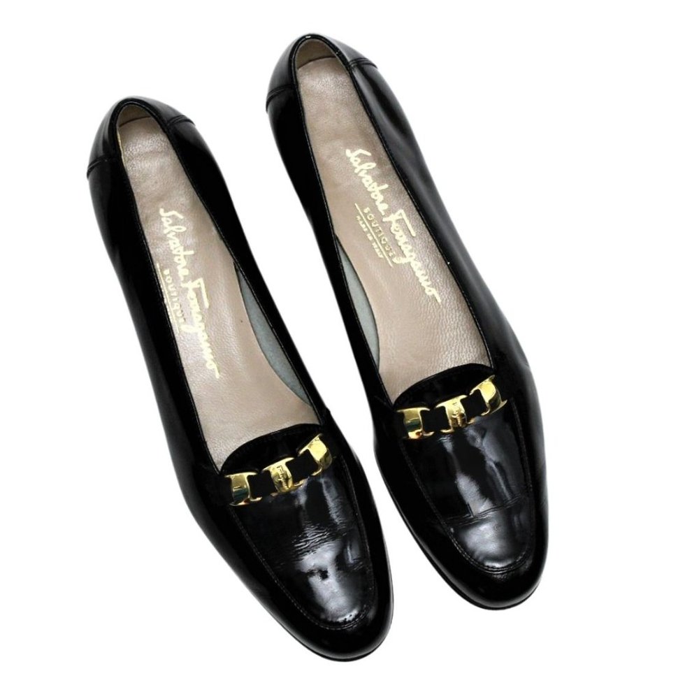 VTG Salvatore Ferragamo Loafer Black Patent Leather Gold Chain Accent Size 10 4A